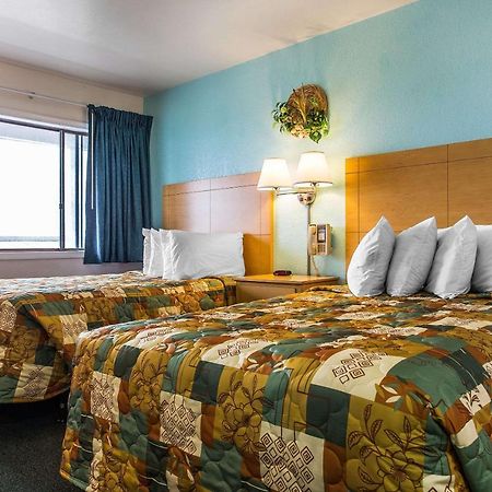 Rodeway Inn & Suites Nags Head Bagian luar foto
