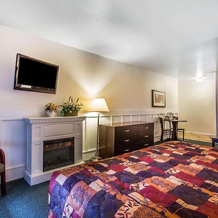 Rodeway Inn & Suites Nags Head Bagian luar foto