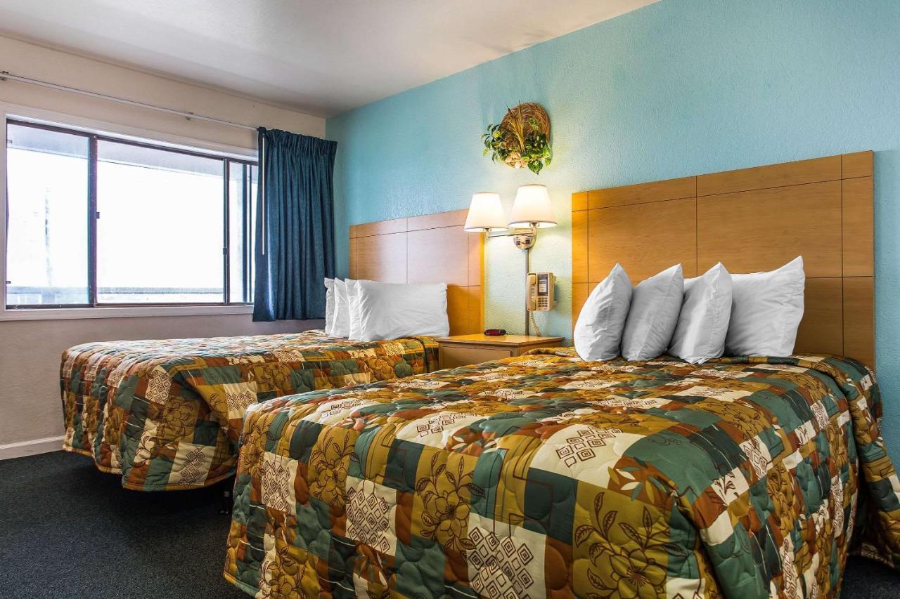 Rodeway Inn & Suites Nags Head Bagian luar foto